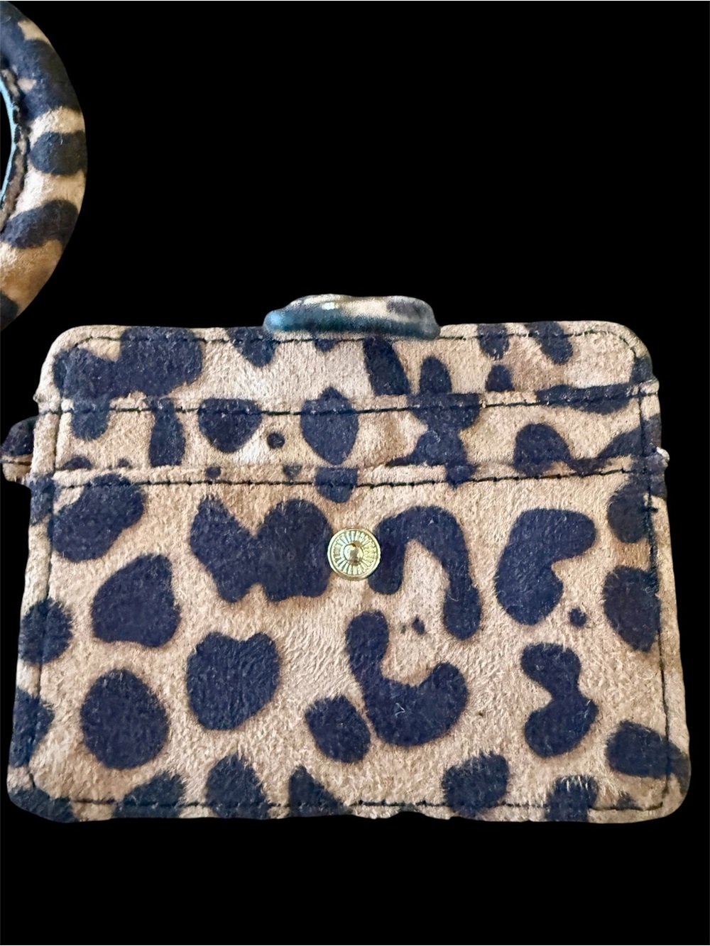 ๐ Leopard Print Wristlet Wallet & Keychain - Picture 4 of 4